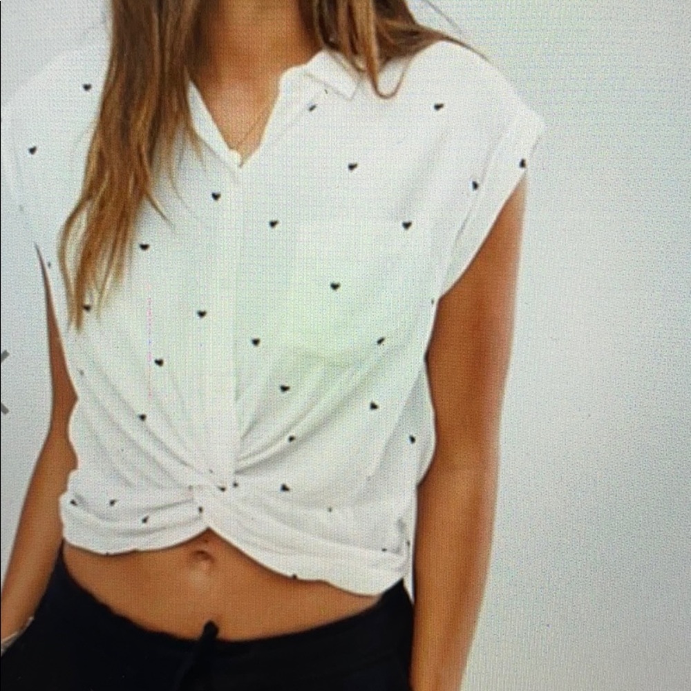 Abercrombie & Fitch knot front Heart Print Shirt